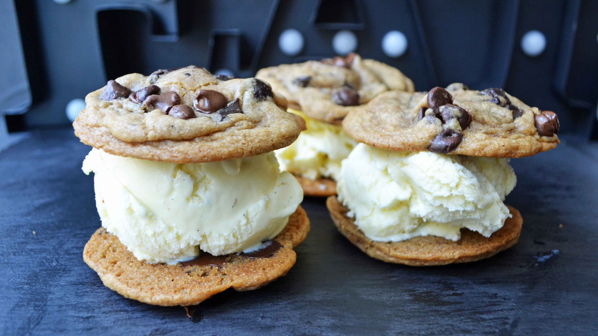 Gelato crema e cioccolato